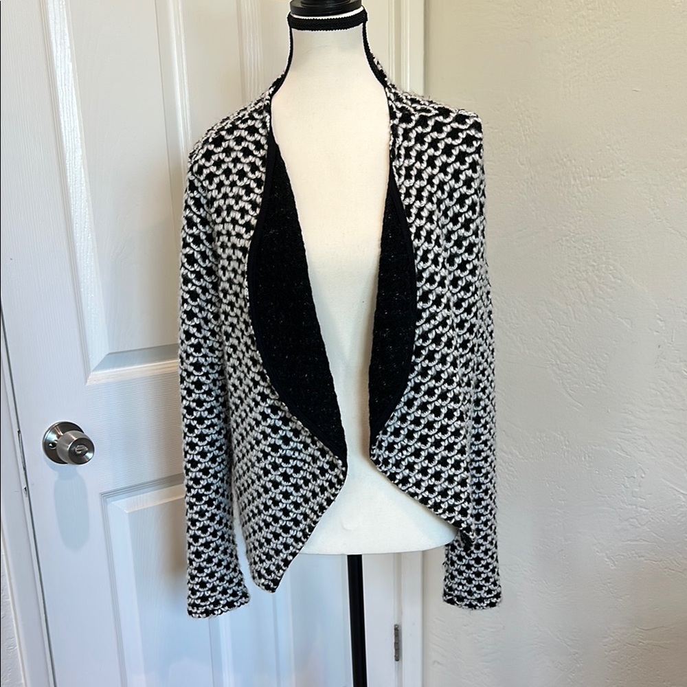 Only Black and White Geometric Cardigan Sweater